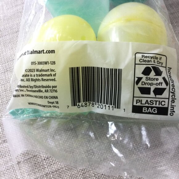 Lot of 8 Way to Celebrate Colorful Tie Dye Plastic Easter Eggs 12 Count Each - Picture 6 of 6
